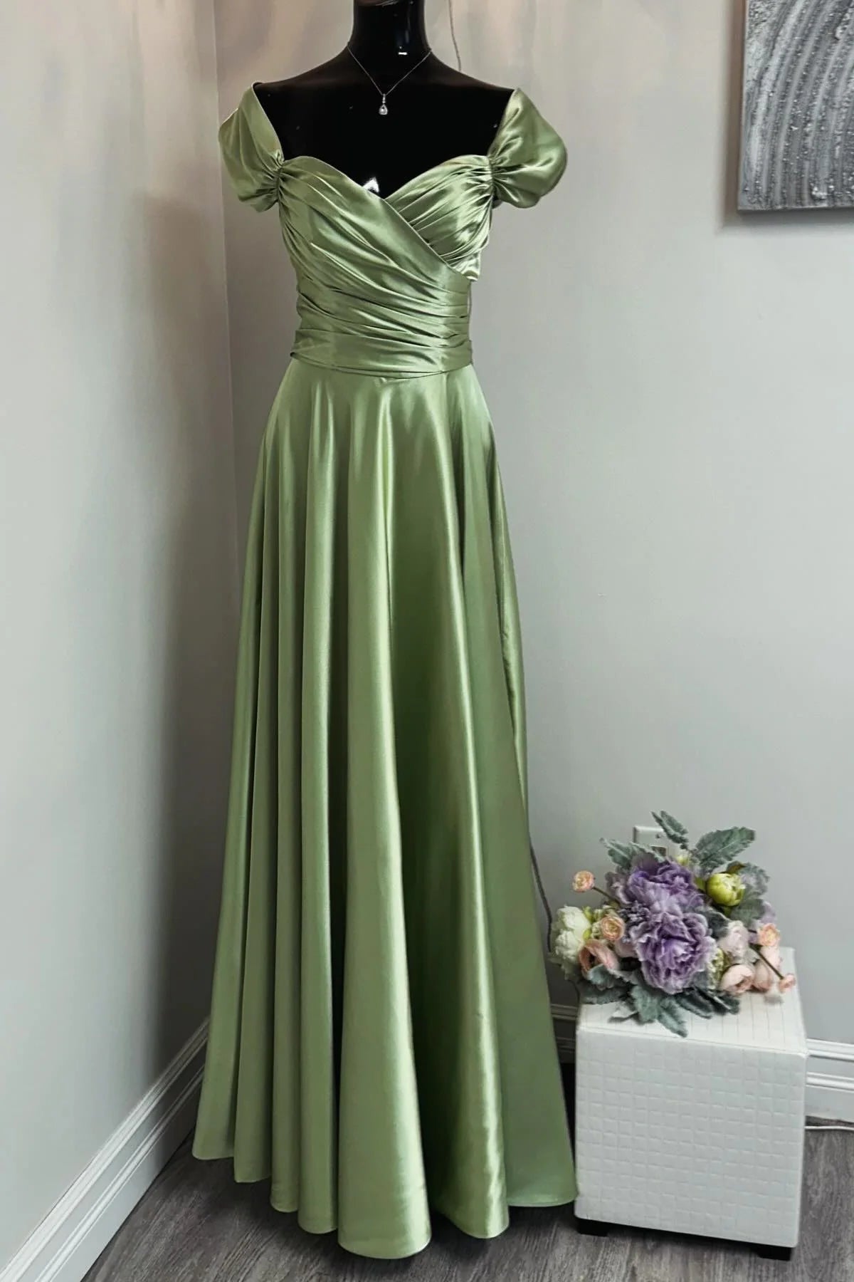 Vestido Weitese con hombros descubiertos, verde salvia, fruncido, largo, para fiesta